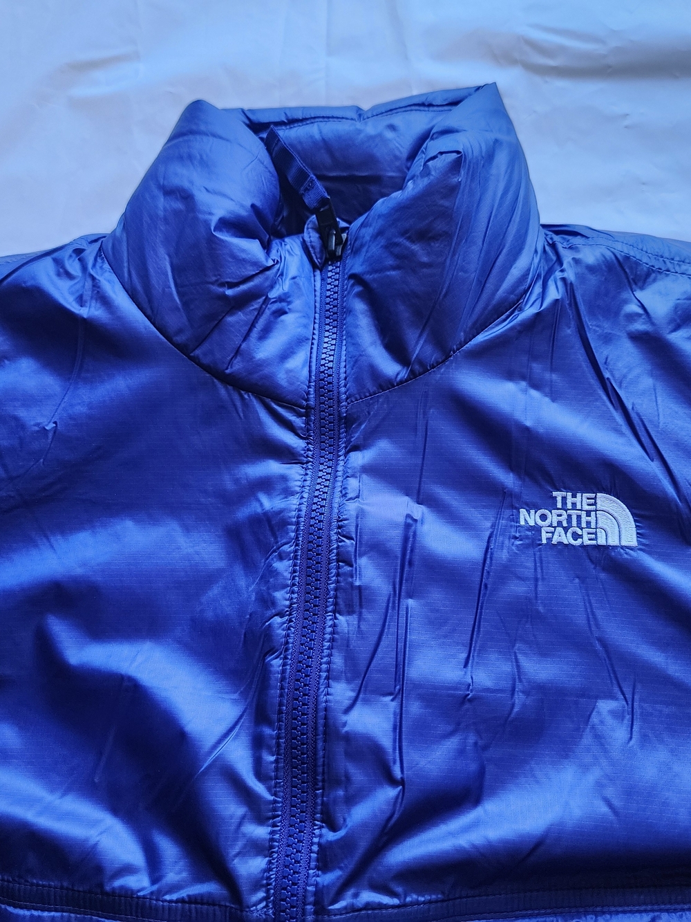 The North Face Women's Pertex Explore Lightweight Insulated Jacket Bold Blue Med View 2